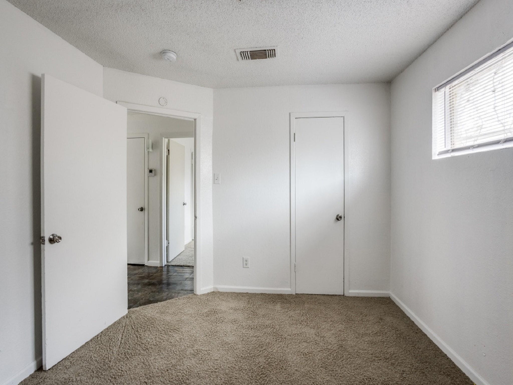 1711 Wichita - Photo 7