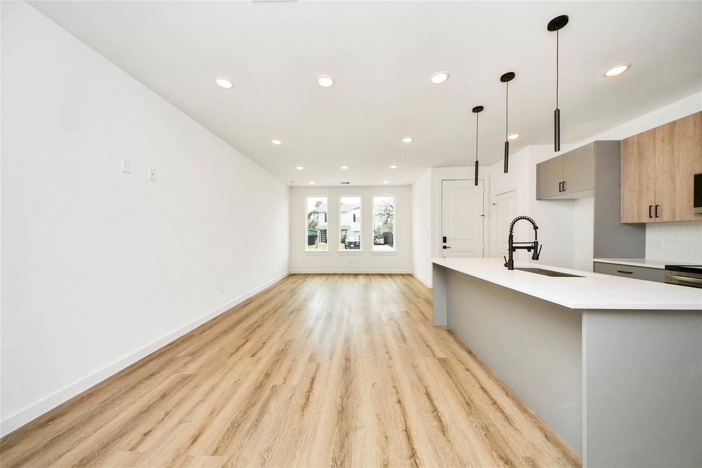 5201 Fairchild Street - Photo 16