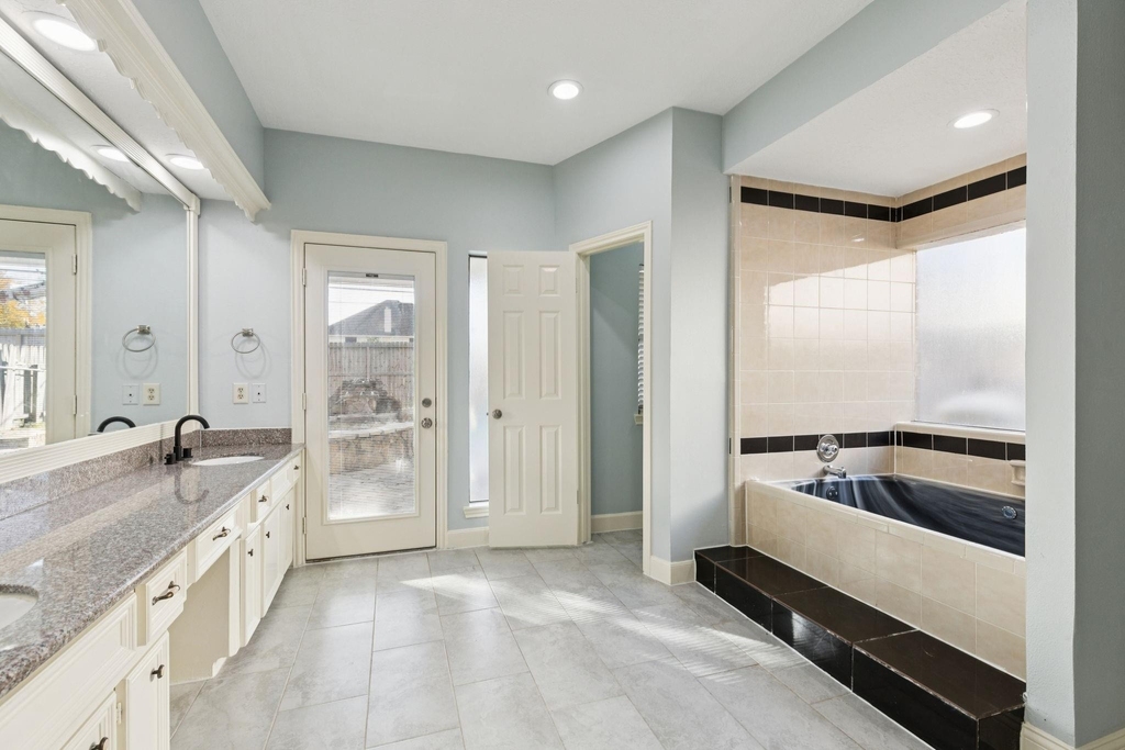 14819 Walbrook Drive - Photo 22