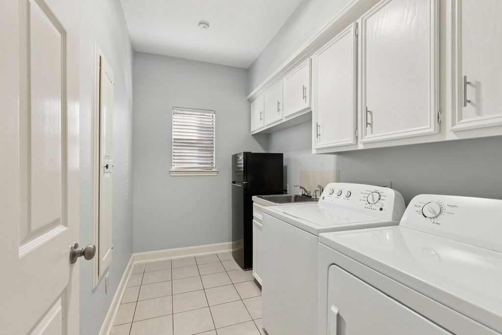 14819 Walbrook Drive - Photo 11