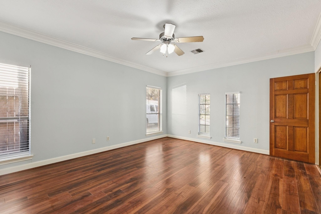 14819 Walbrook Drive - Photo 17