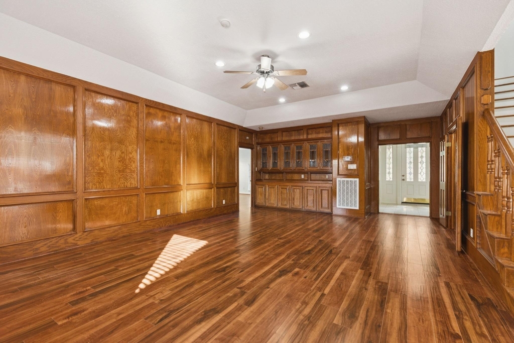 14819 Walbrook Drive - Photo 12
