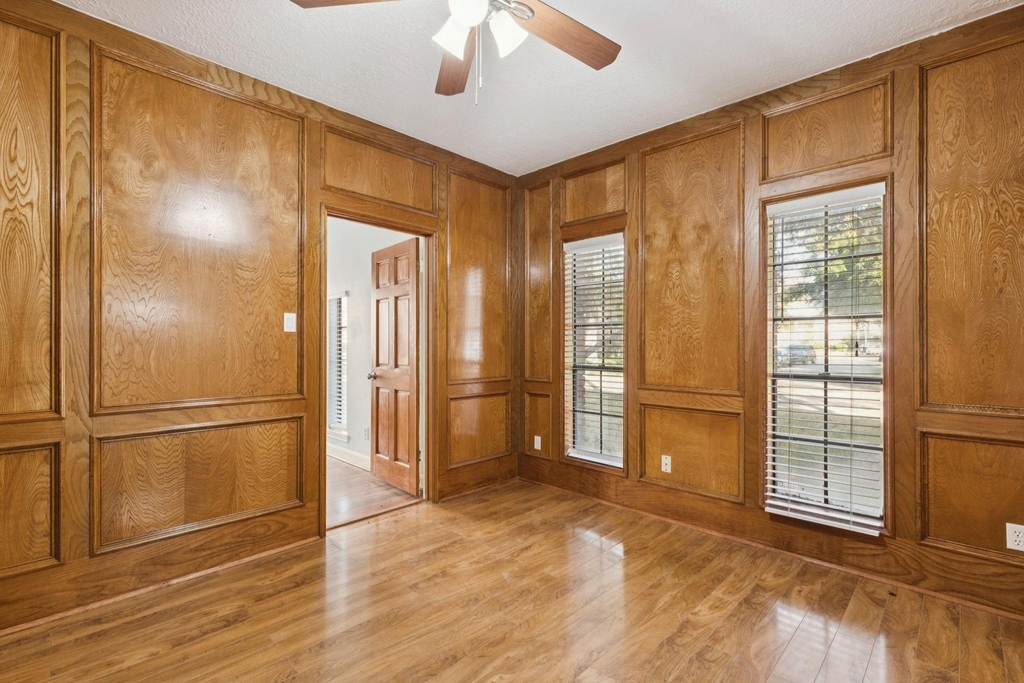 14819 Walbrook Drive - Photo 26