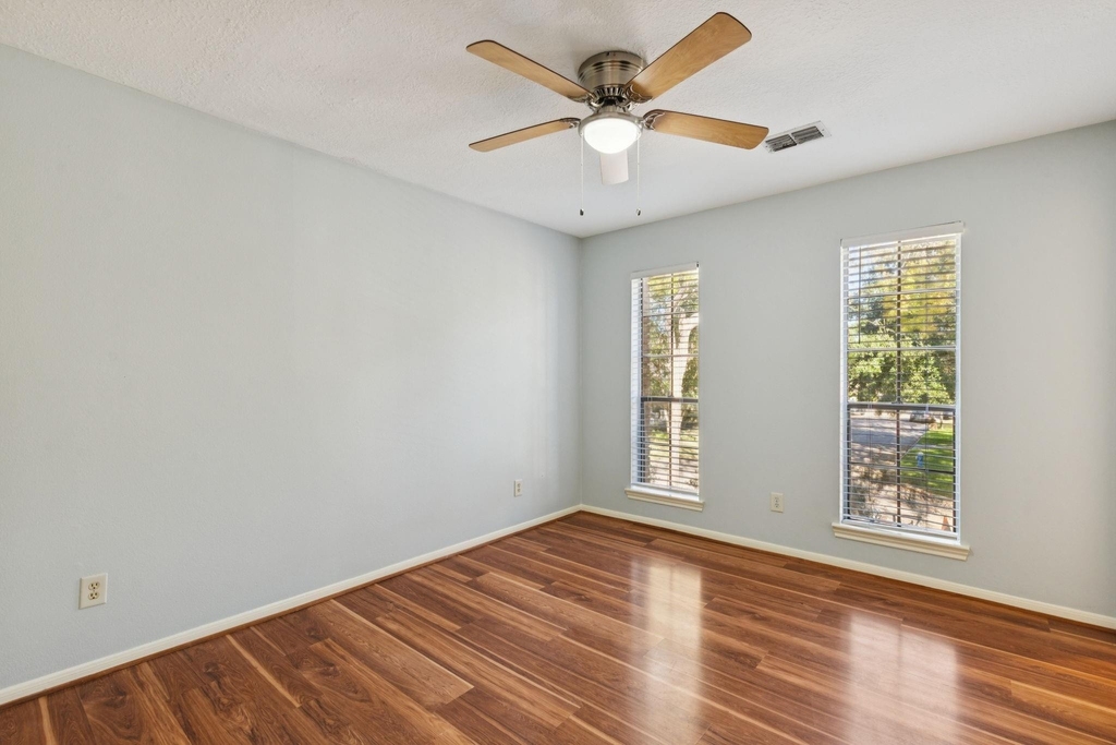 14819 Walbrook Drive - Photo 29
