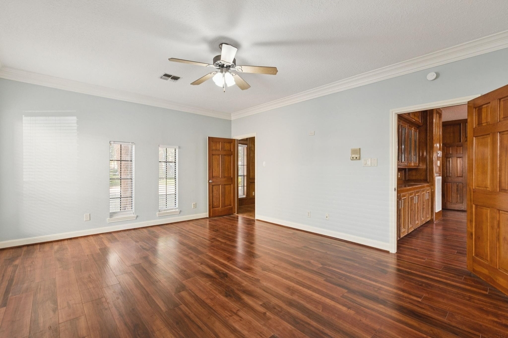 14819 Walbrook Drive - Photo 18