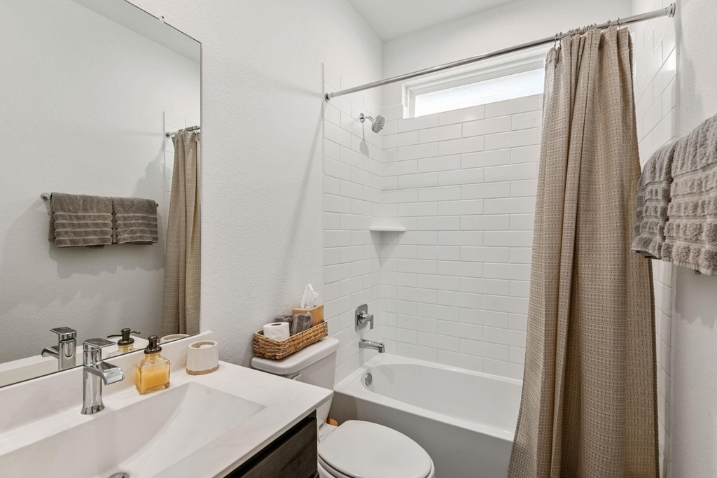 560 Newcomb Hollow Drive - Photo 8