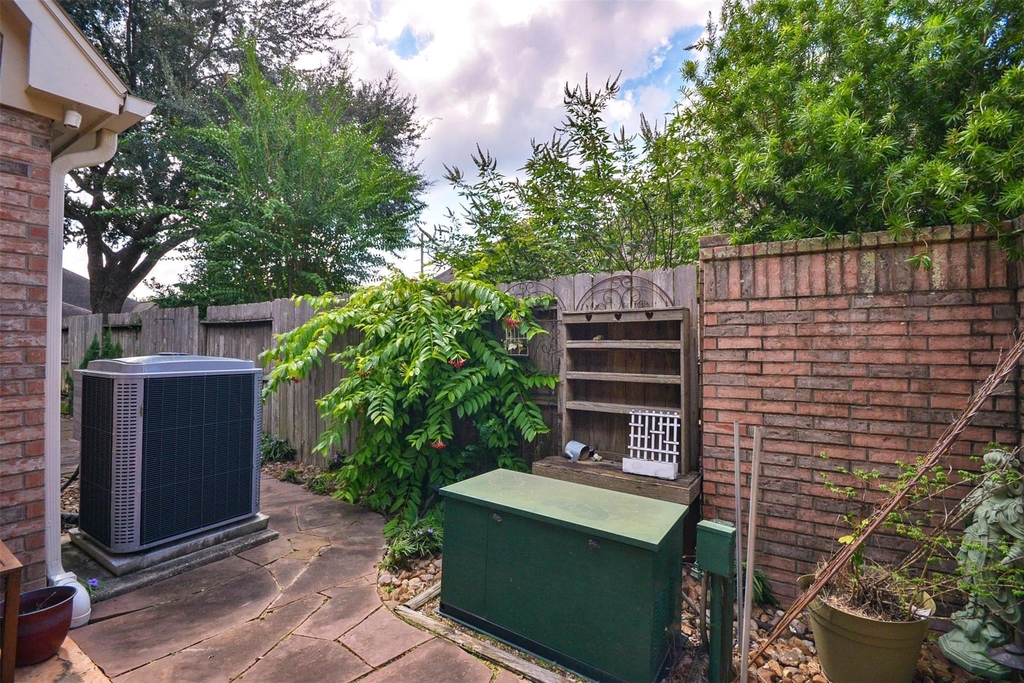 4510 Elmstone Court - Photo 32
