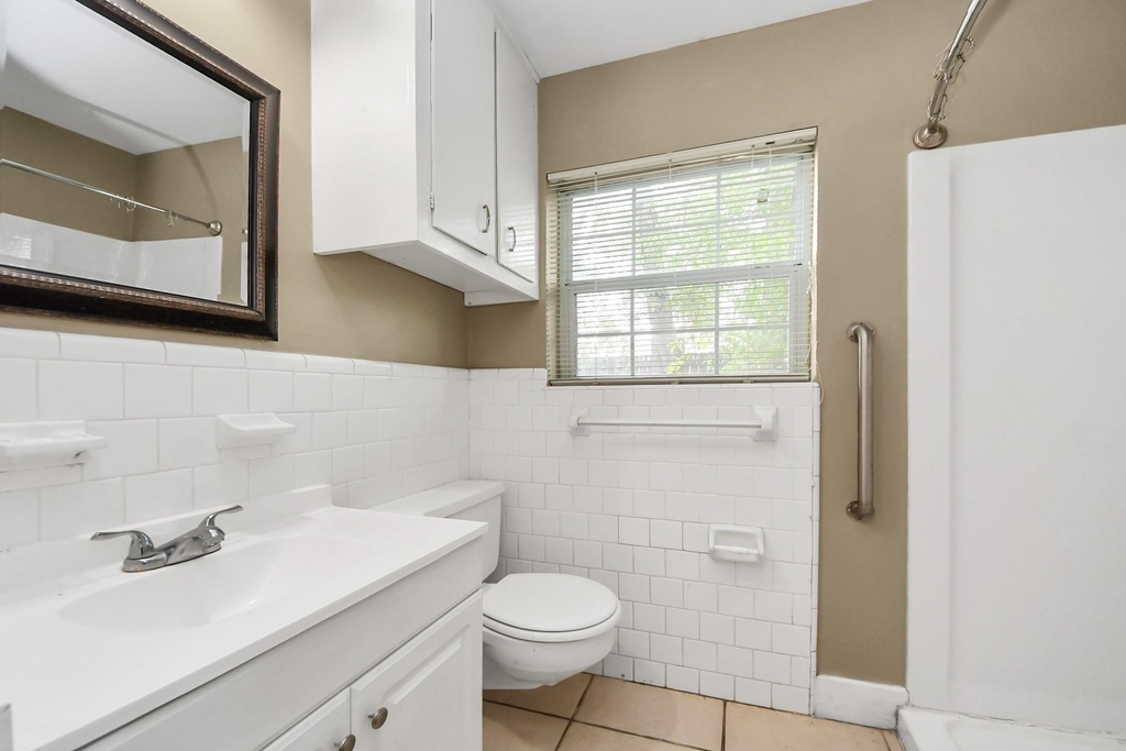 811 Hillcrest Drive - Photo 15