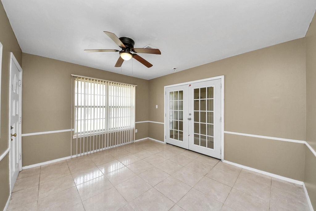 811 Hillcrest Drive - Photo 6