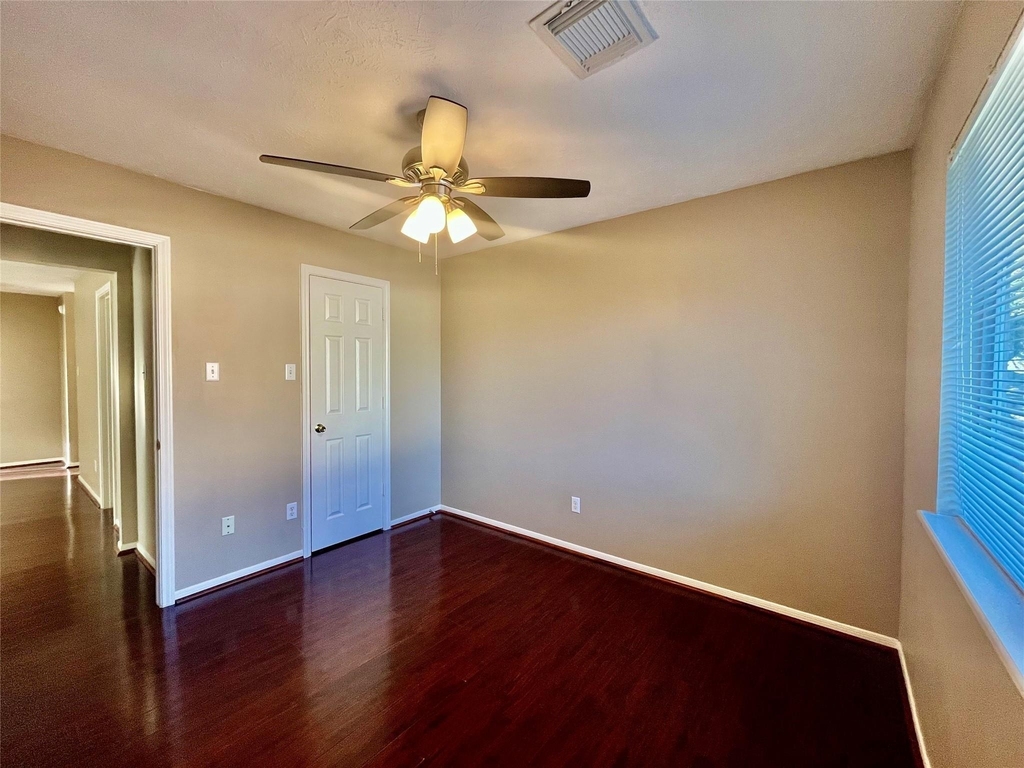 146 Skycrest Drive - Photo 6