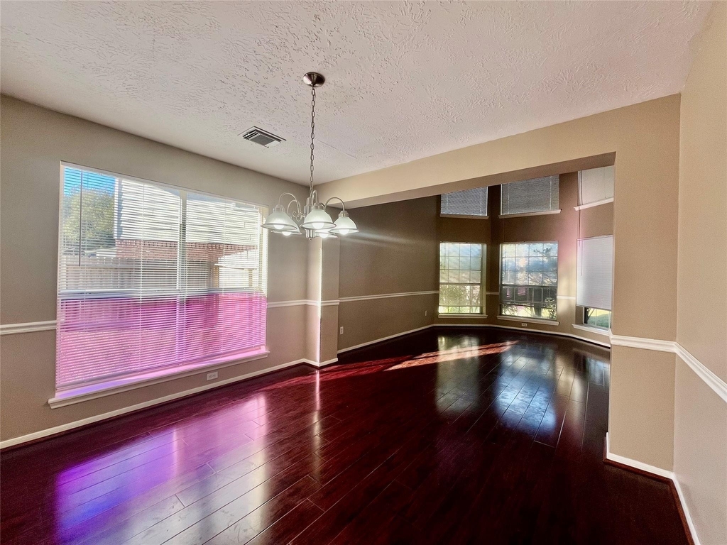 146 Skycrest Drive - Photo 7