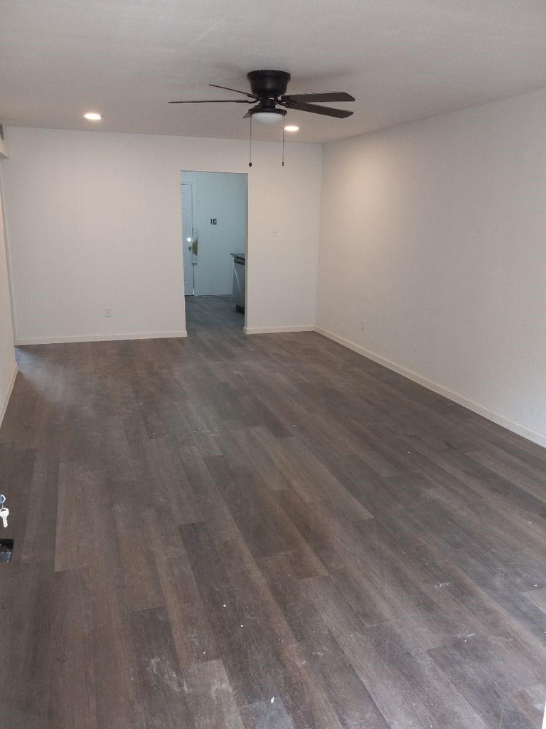 2681 Gessner Road - Photo 3