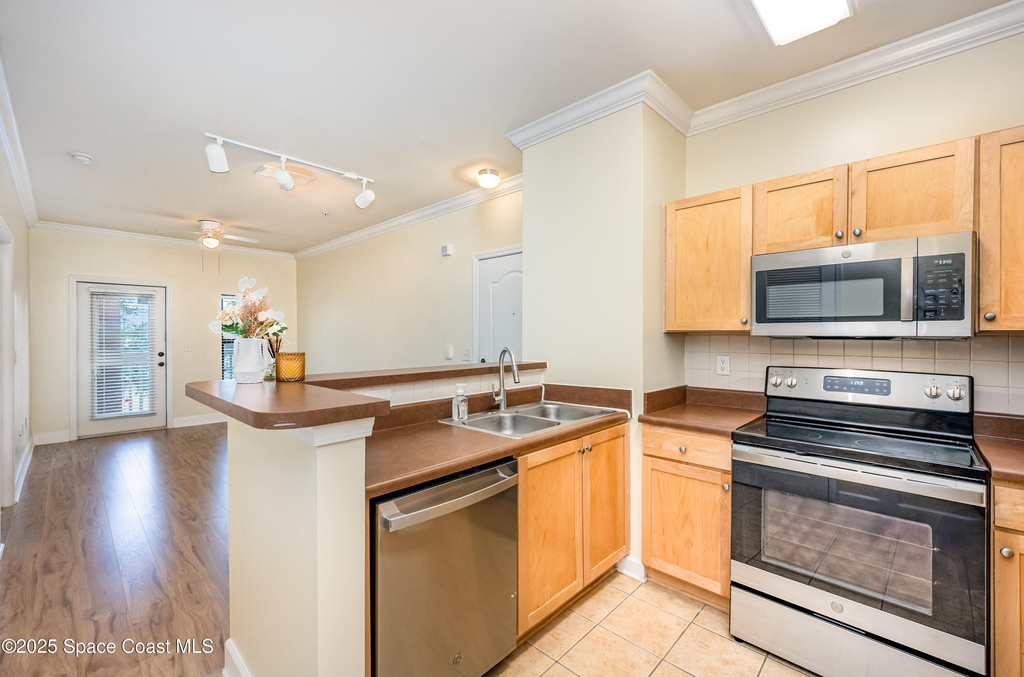 6470 Borasco Drive - Photo 5