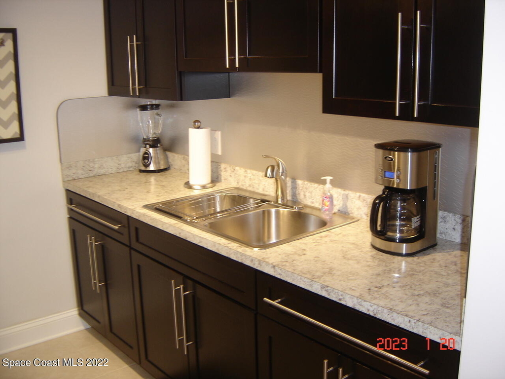 7801 Ridgewood Avenue - Photo 6