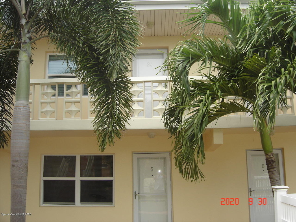 7801 Ridgewood Avenue - Photo 2