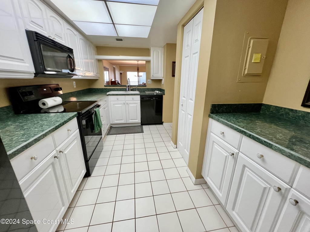 3170 N Atlantic Avenue - Photo 8