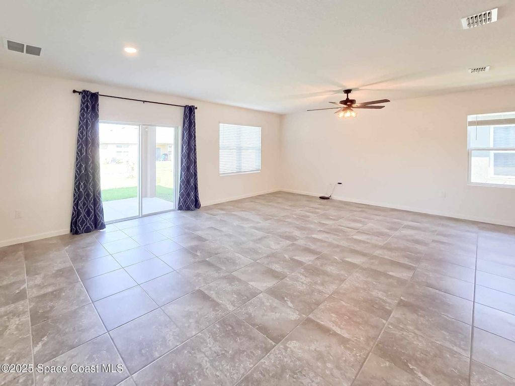 287 Guinevere Drive Sw - Photo 8