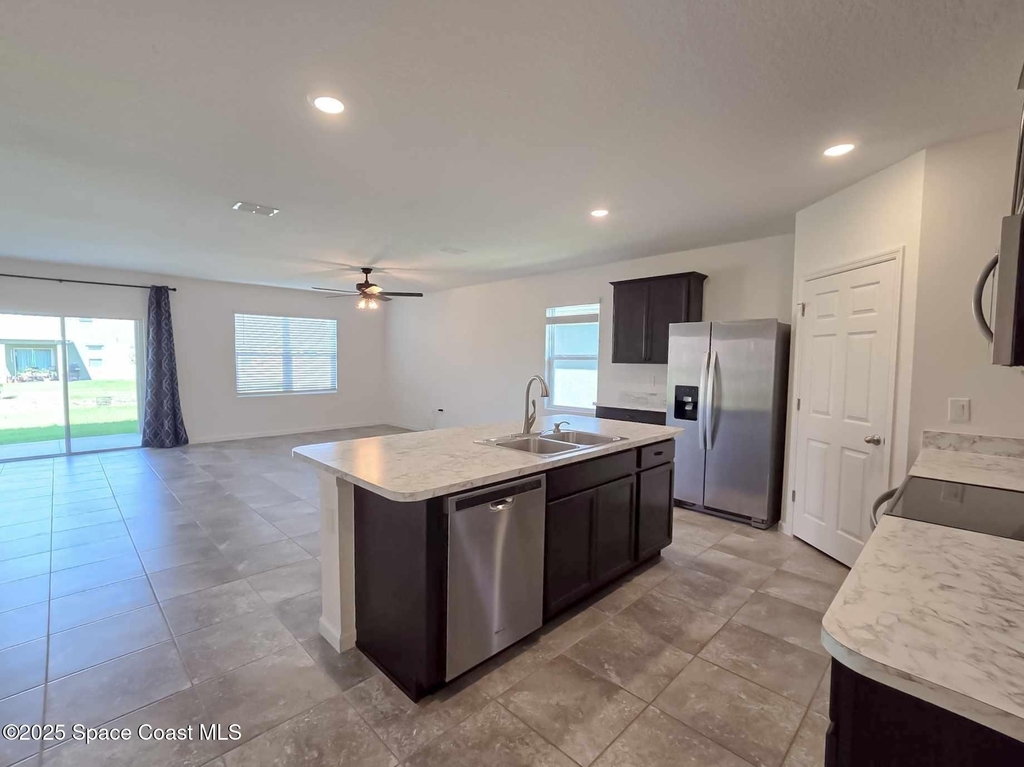287 Guinevere Drive Sw - Photo 3