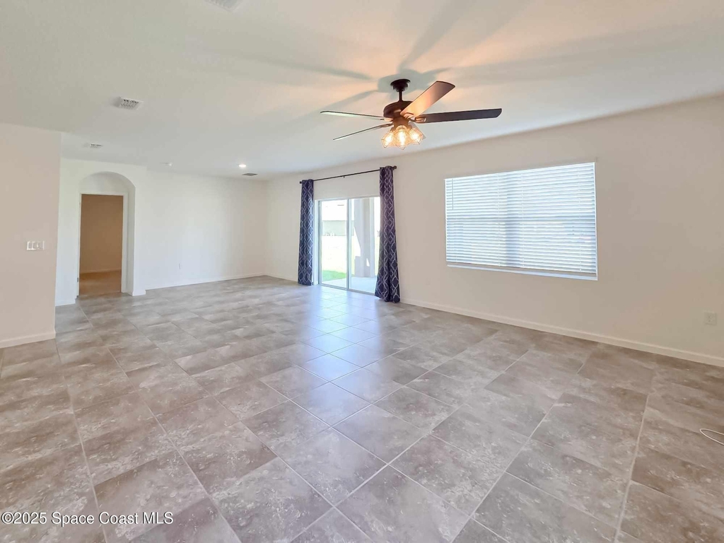 287 Guinevere Drive Sw - Photo 7