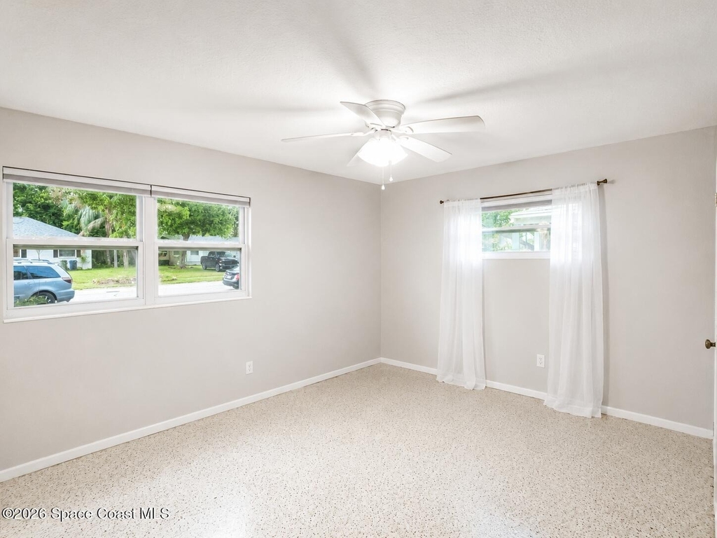 987 Kings Post Road - Photo 14