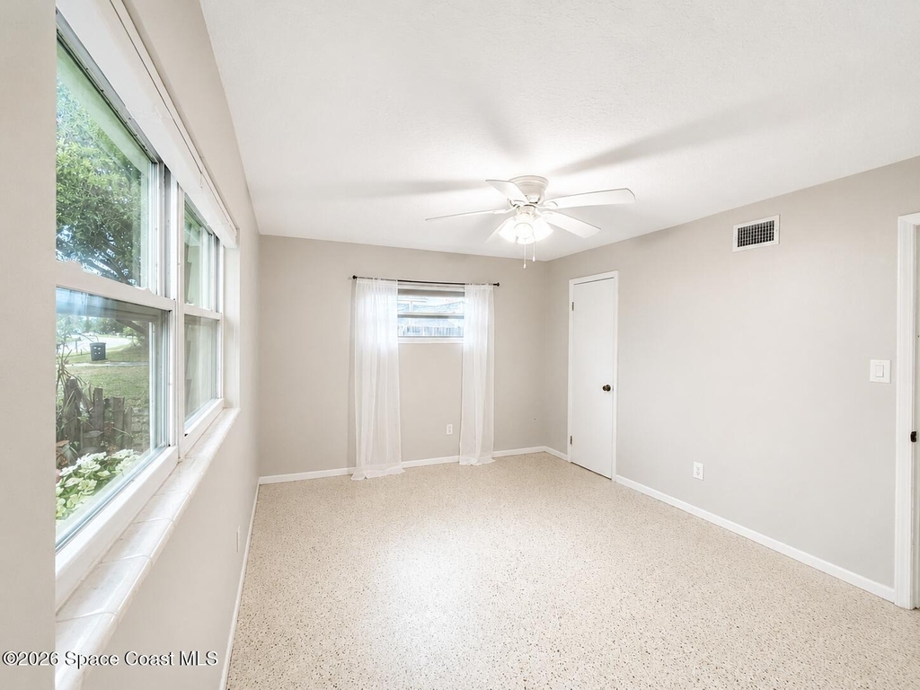 987 Kings Post Road - Photo 13