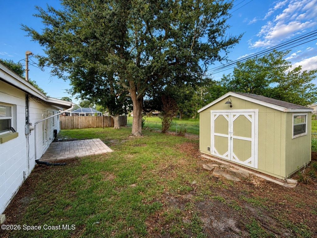 987 Kings Post Road - Photo 8