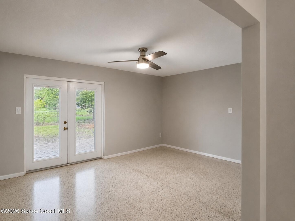 987 Kings Post Road - Photo 23