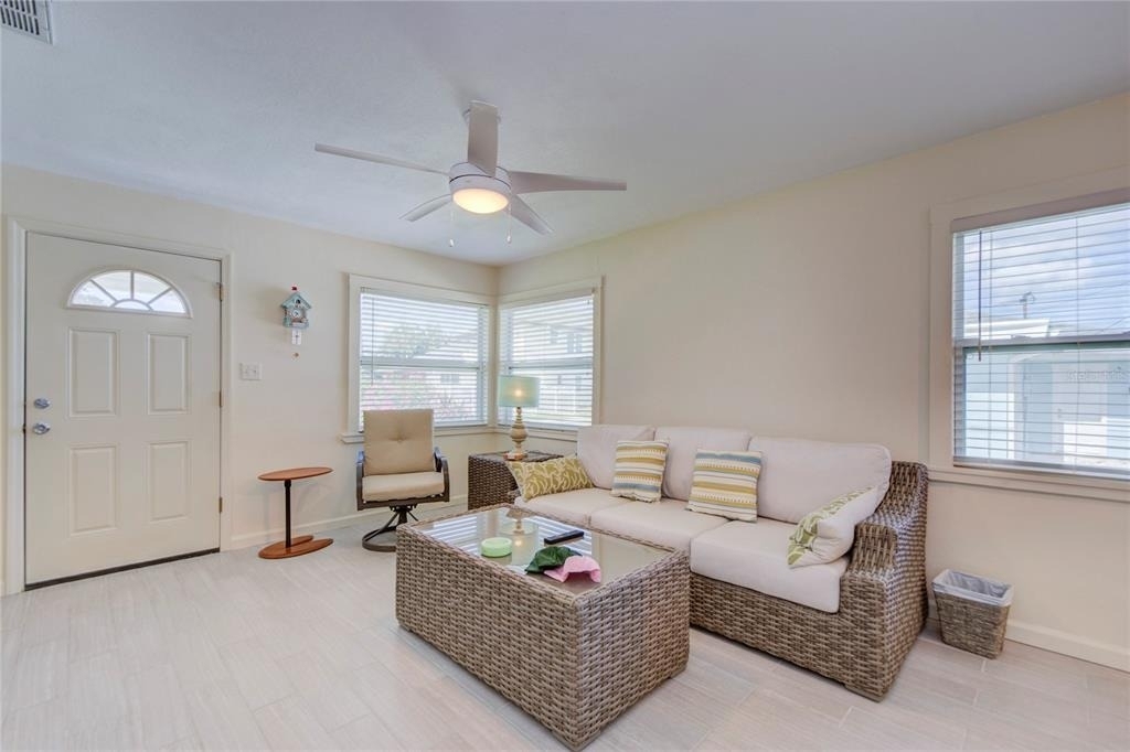 3200 W De Bazan Avenue - Photo 44