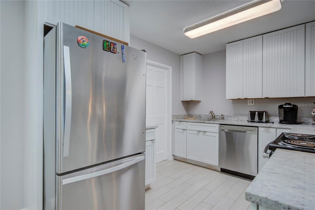 3200 W De Bazan Avenue - Photo 16