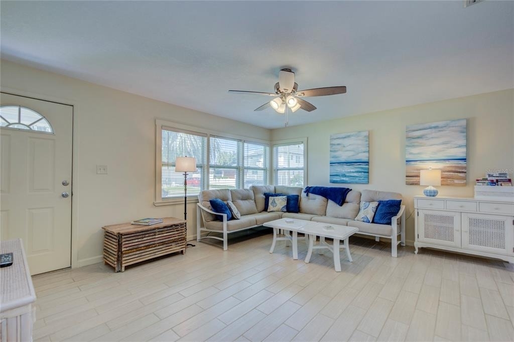 3200 W De Bazan Avenue - Photo 8