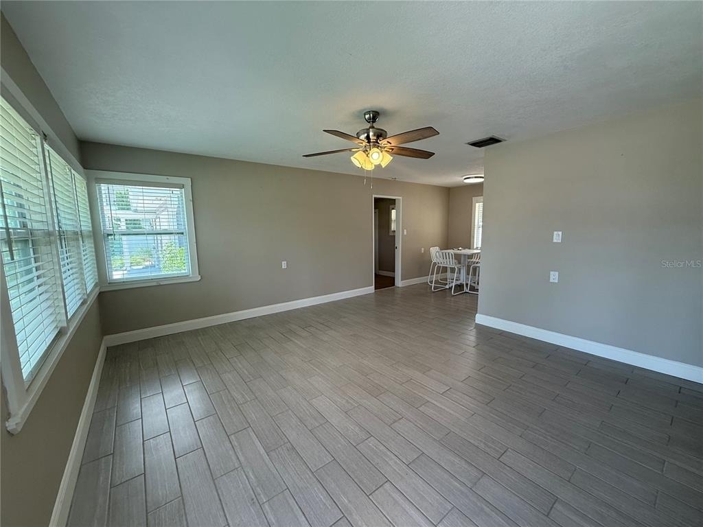 3200 W De Bazan Avenue - Photo 11