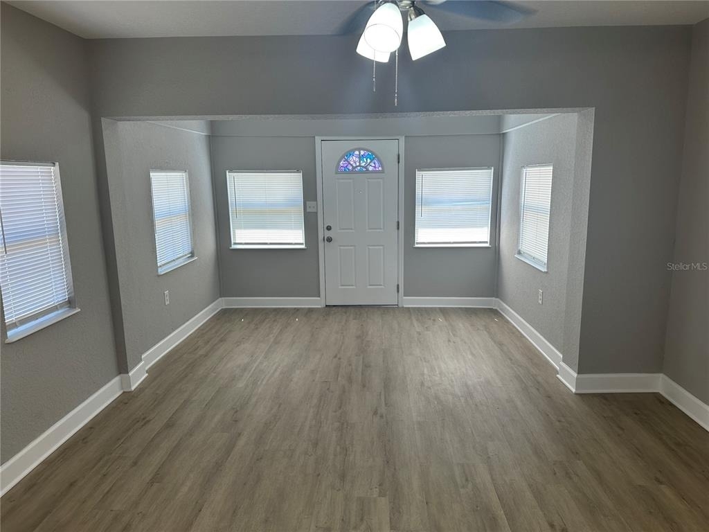 2901 20th Street N - Photo 3