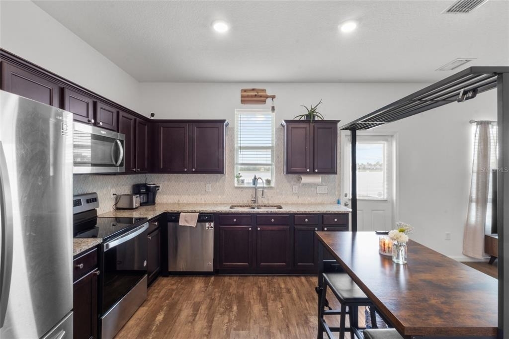 831 Sunlit Coral Street - Photo 6