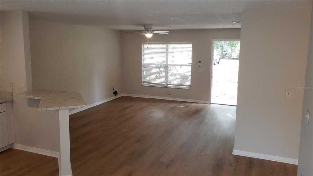 10608 N 50th Street - Photo 2