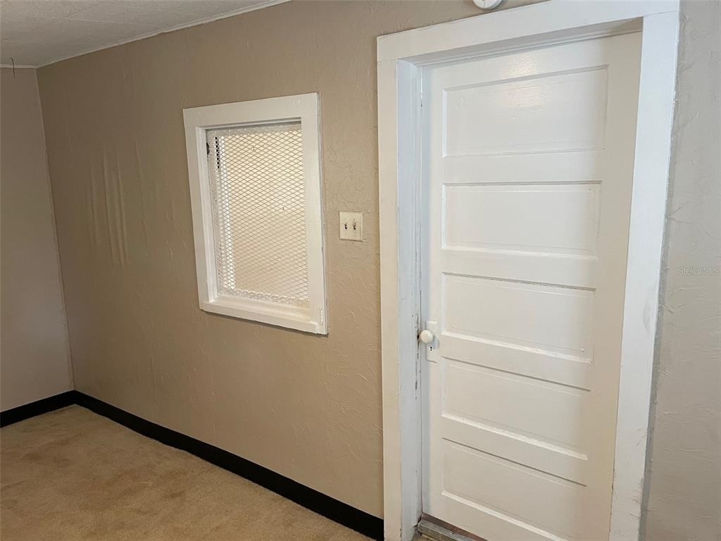 1648 27th Avenue N - Photo 8