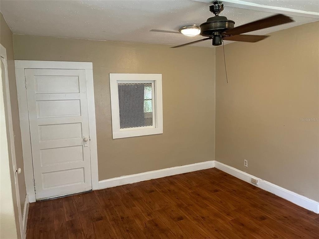 1648 27th Avenue N - Photo 2