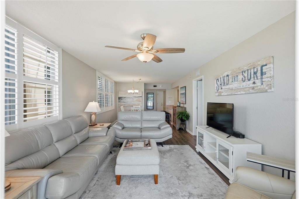 6085 Bahia Del Mar Circle - Photo 15