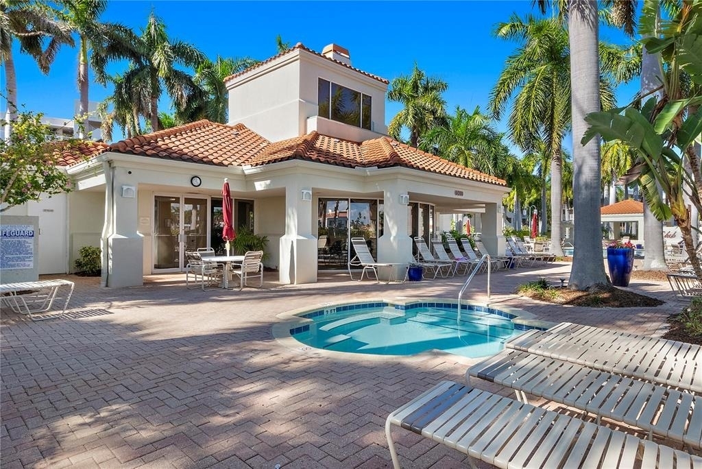 6085 Bahia Del Mar Circle - Photo 32
