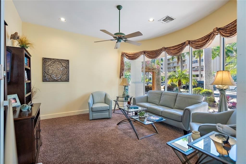6085 Bahia Del Mar Circle - Photo 35
