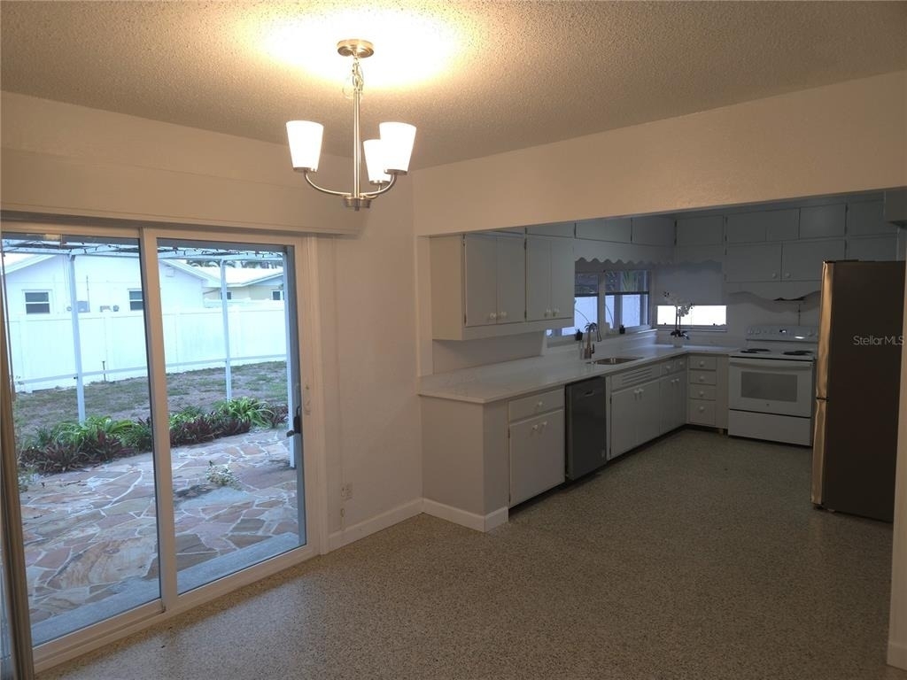 106 15th Street - Photo 3