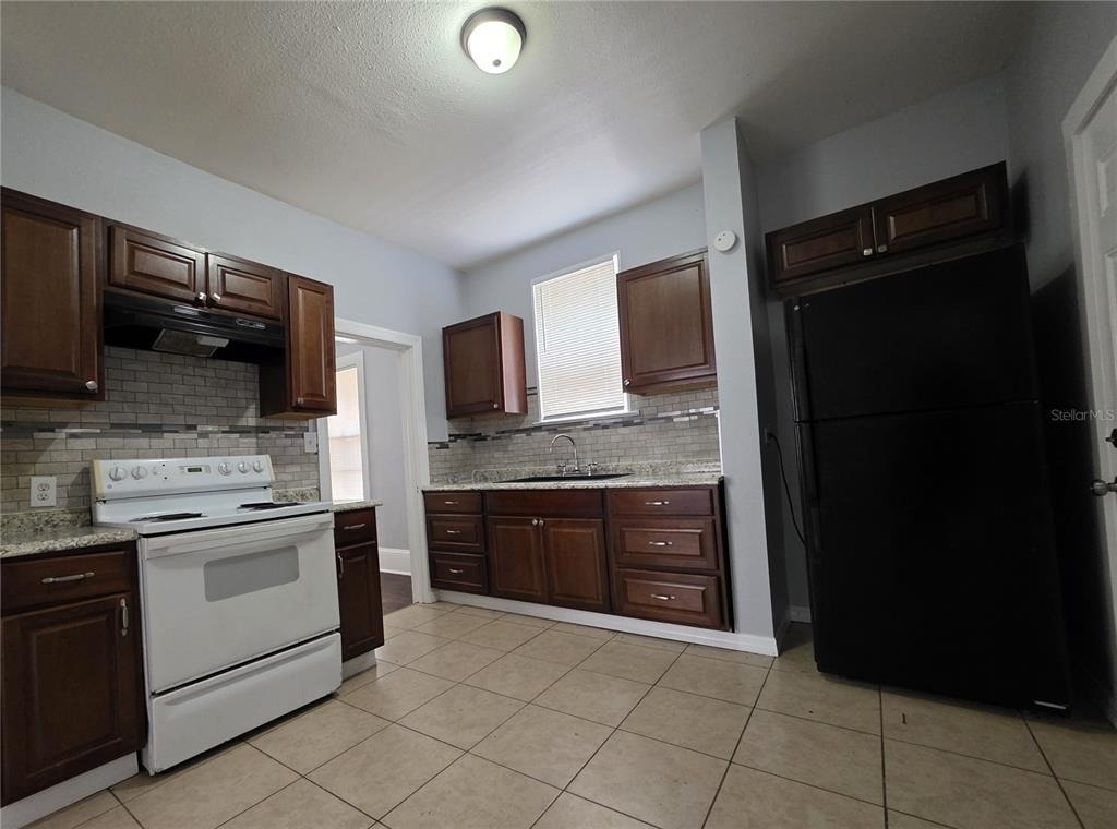 676 Bridal Avenue - Photo 2