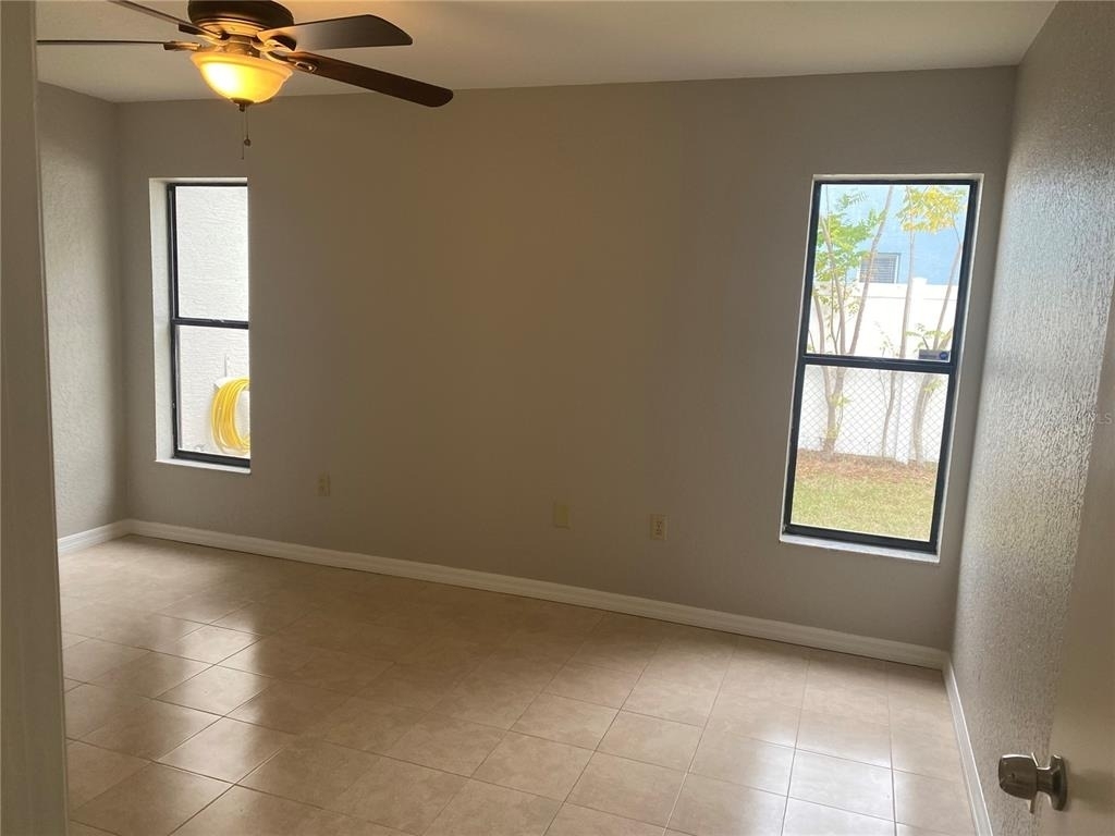 2459 Landover Boulevard - Photo 5