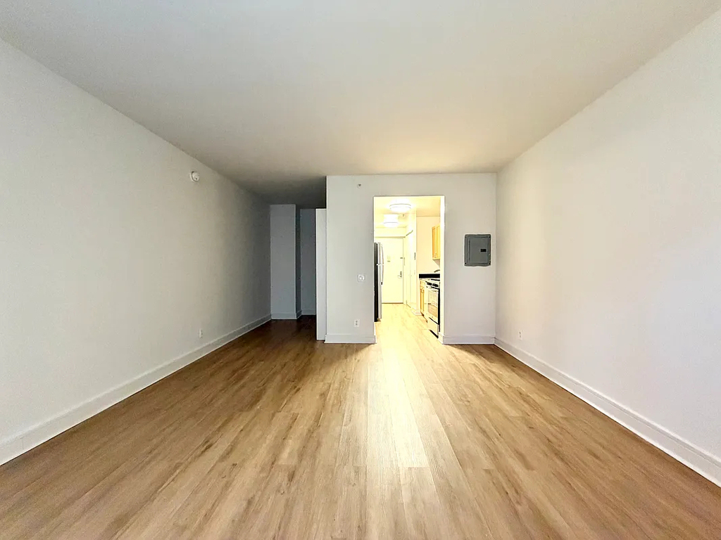 323 West 96th Street - Photo 2