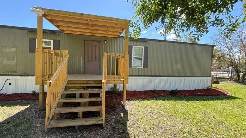 1703 Blanche Ave - Photo 1