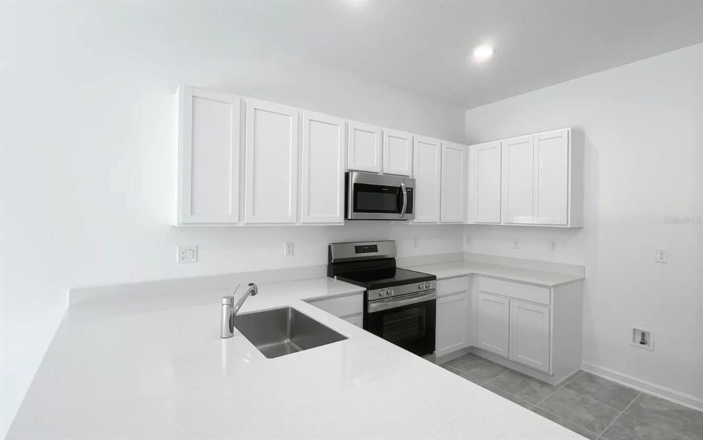 2562 Skyline Loop - Photo 5