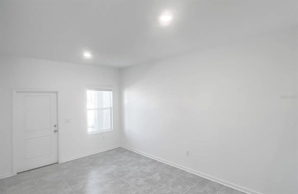 2562 Skyline Loop - Photo 1