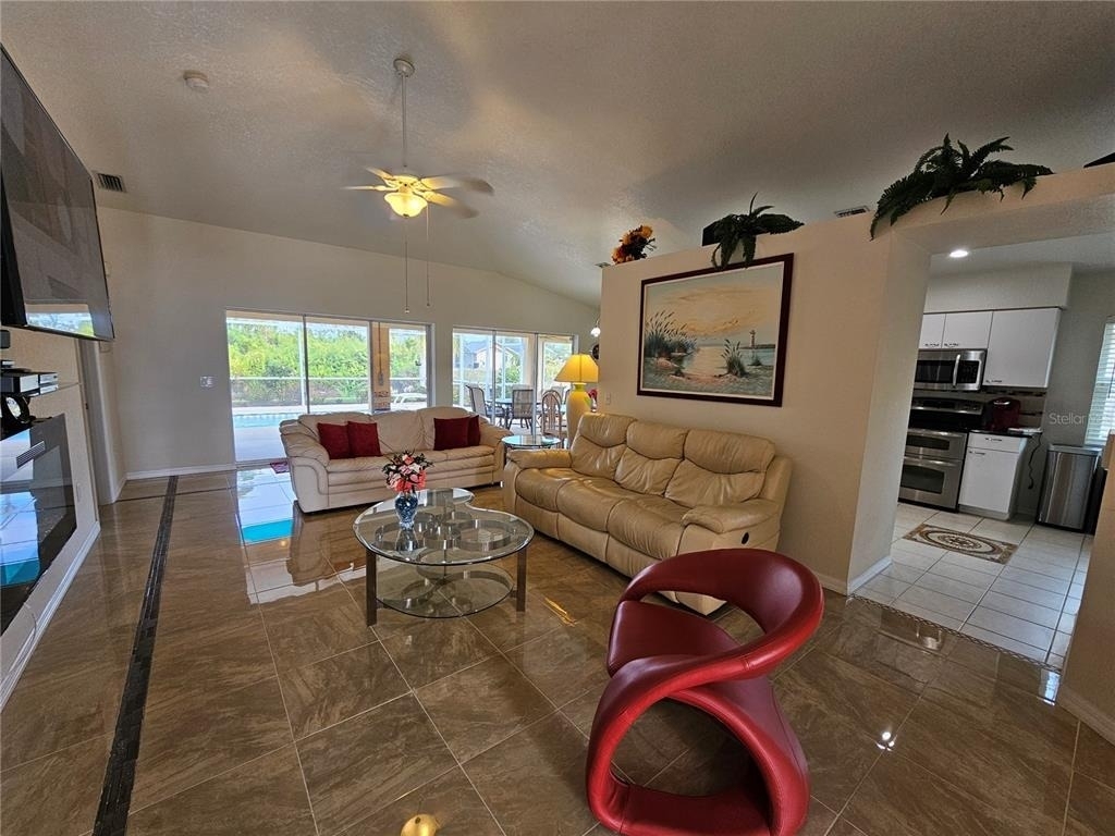114 Albatross Road - Photo 3