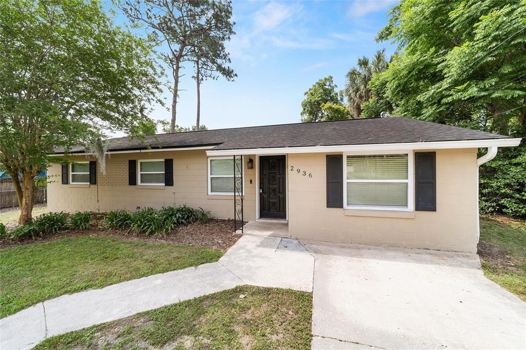 2936 Se 13th Street - Photo 1