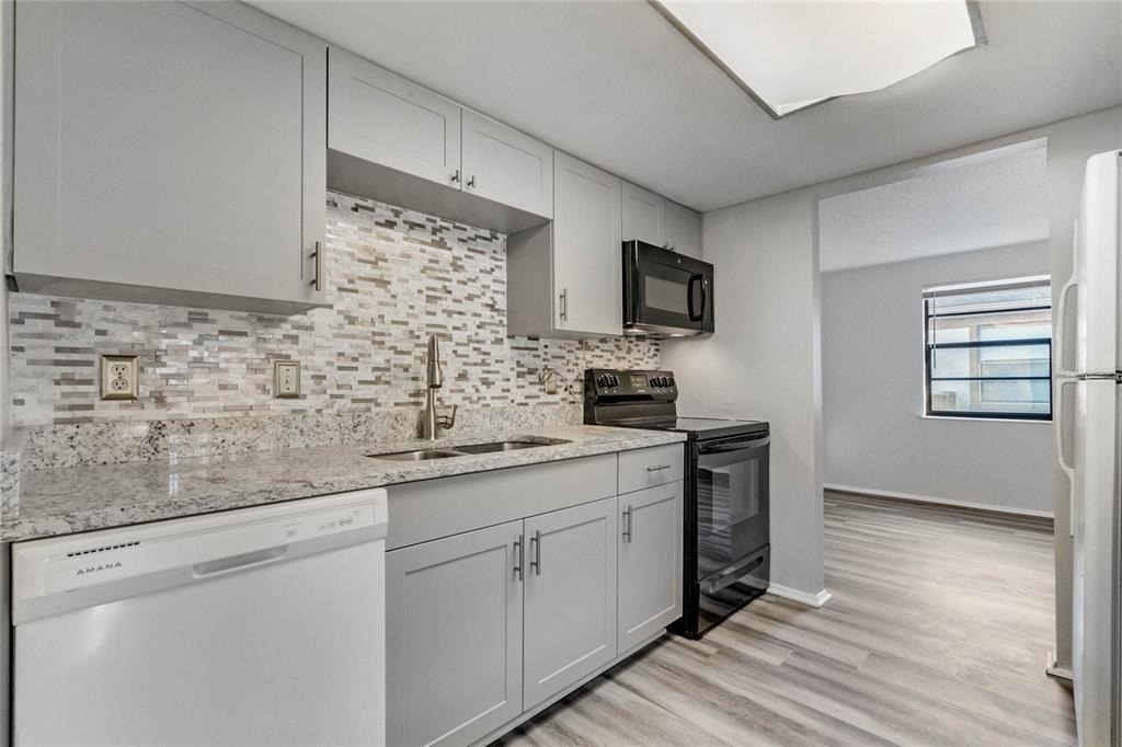 4907 Lake Ridge Road - Photo 5