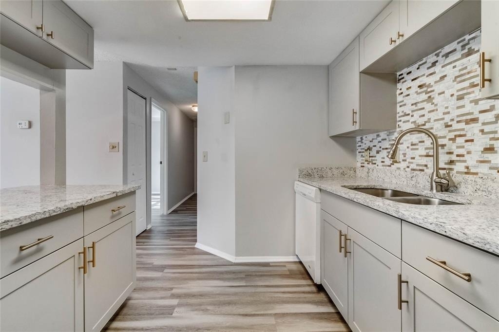 4907 Lake Ridge Road - Photo 6
